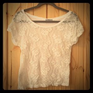 Lacey tee